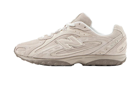 New Balance 204L Linen