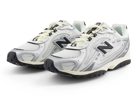 New Balance 204 Silver