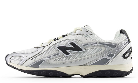 New Balance 204 Silver